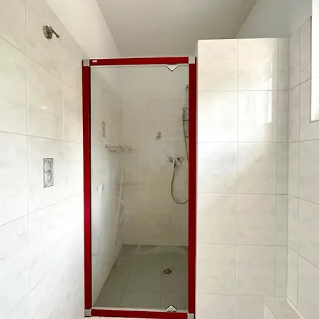Grosse Comfort-Ferienwohnungen Haus Bonni Celle Extérieur photo
